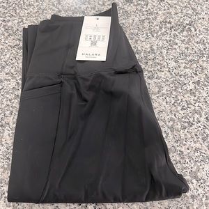 Halara Cloudful Crossover Pocket Plain Leggings Black (7/8) Large New with Tags